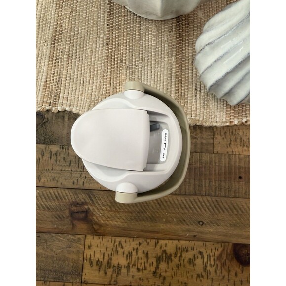 Special Edition Owala 30oz Stainless Steel FreeSip Water Bottle- Absolute Sleigh - Picture 3 of 8